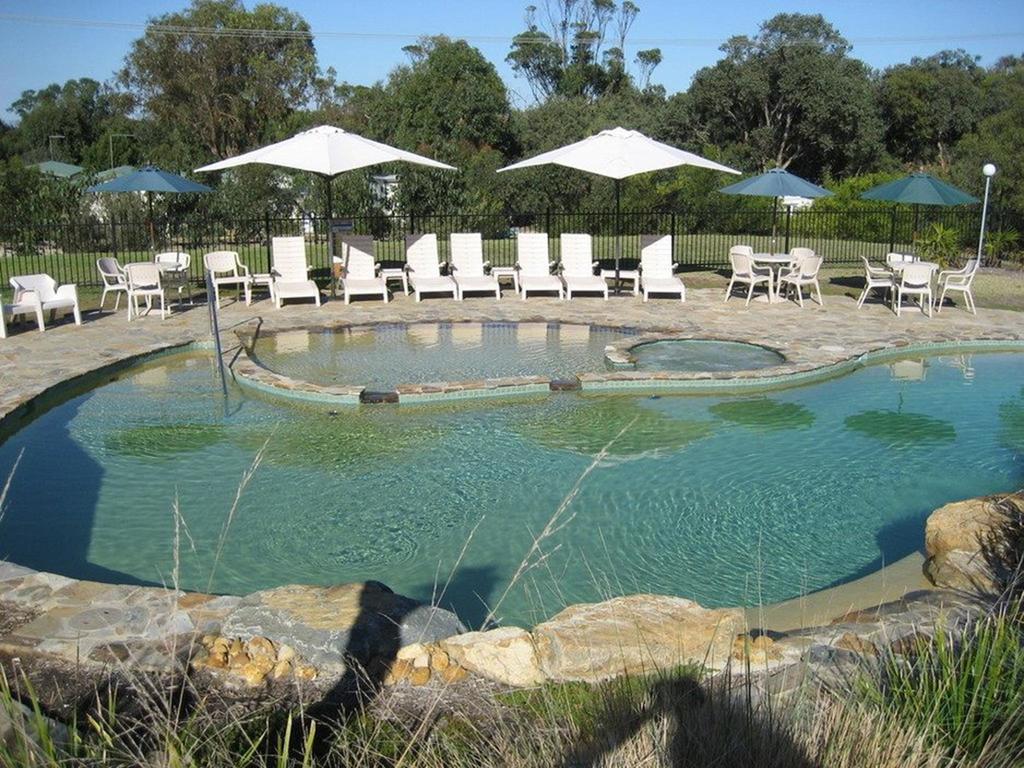 The Lakes Beachfront Holiday Park Lake Tyers Beach Eksteriør bilde