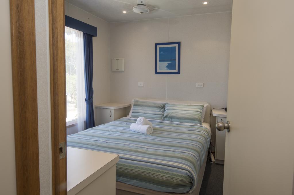The Lakes Beachfront Holiday Park Lake Tyers Beach Eksteriør bilde