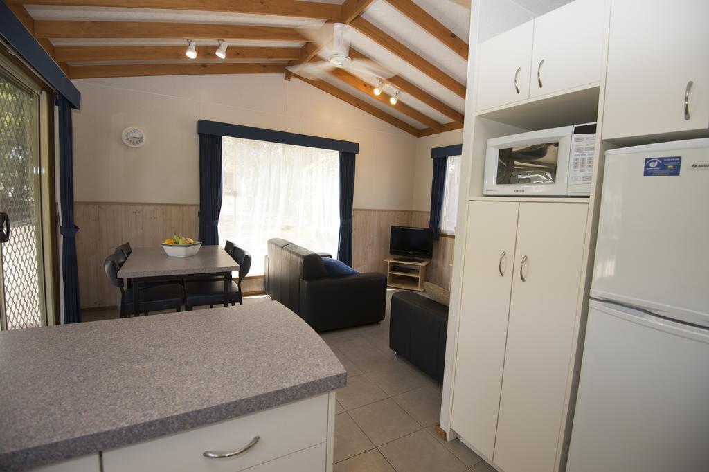 The Lakes Beachfront Holiday Park Lake Tyers Beach Eksteriør bilde