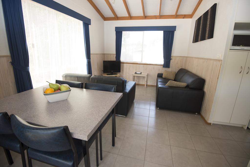 The Lakes Beachfront Holiday Park Lake Tyers Beach Eksteriør bilde